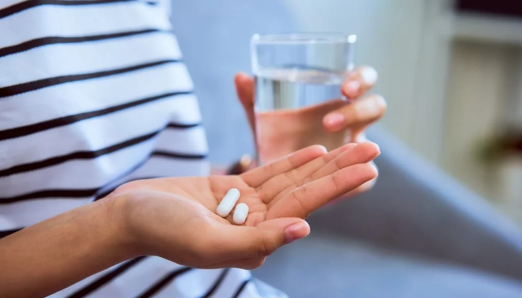 tirzepatide vs ozempic differences title 💉 Tirzepatide vs. Semaglutide: What's the Difference? If you're  exploring medical weight loss, you've probably heard of both—here's a quick  breakdown: ➡️ Compounded Semaglutide ✔️ Mimics GLP-1 (error in image), a
